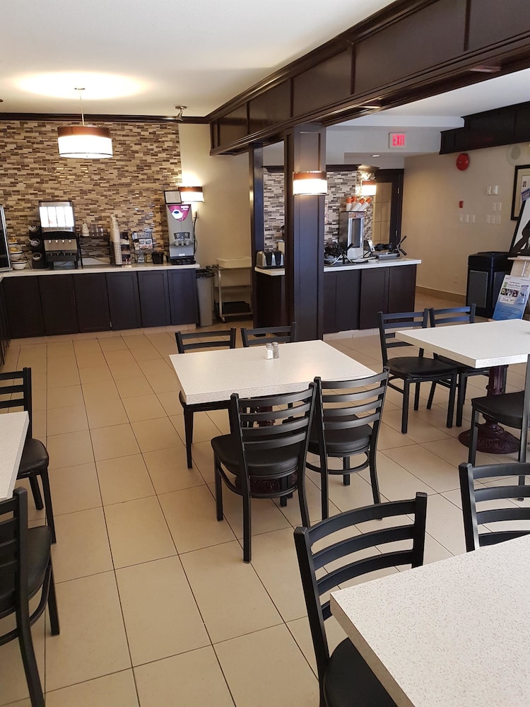 SureStay Plus by Best Western Coquitlam 35/50