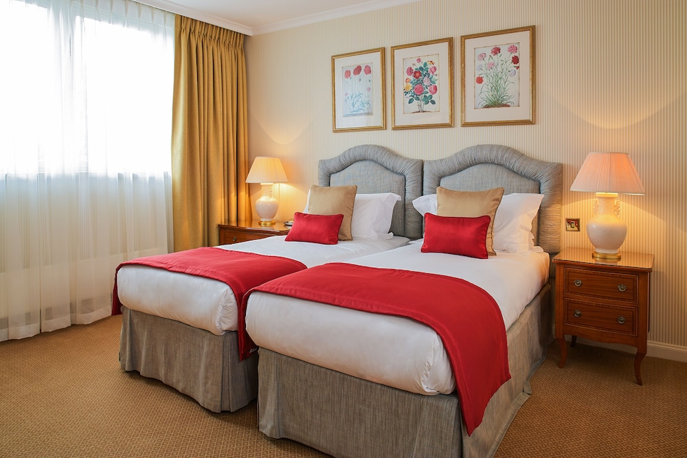 Cheval Thorney Court 20/56