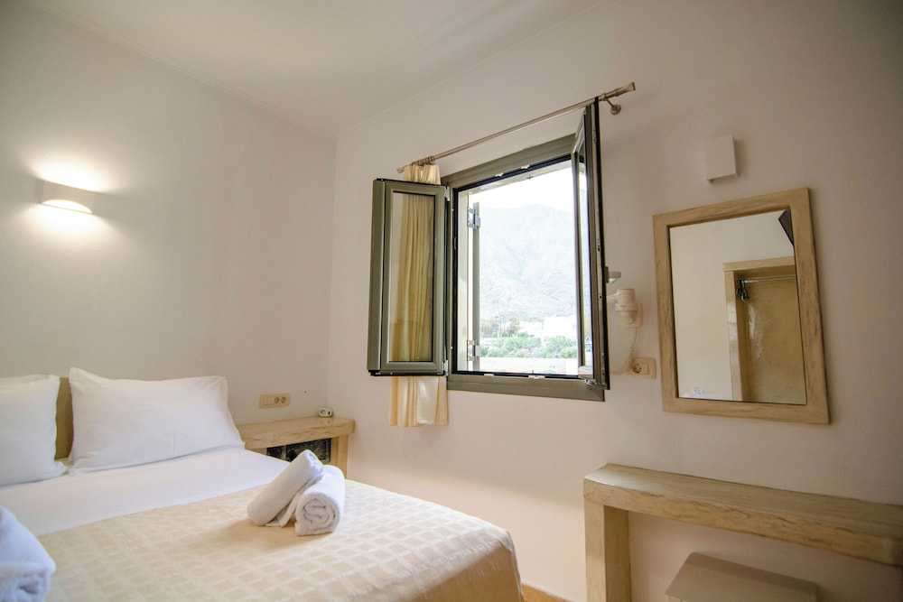 Phevos Villa 5/50