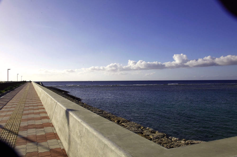 Mango Resort Okinawa Chatan 77/88
