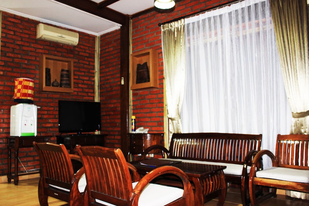 Jambuluwuk Convention Hall And Resort Puncak 32/56