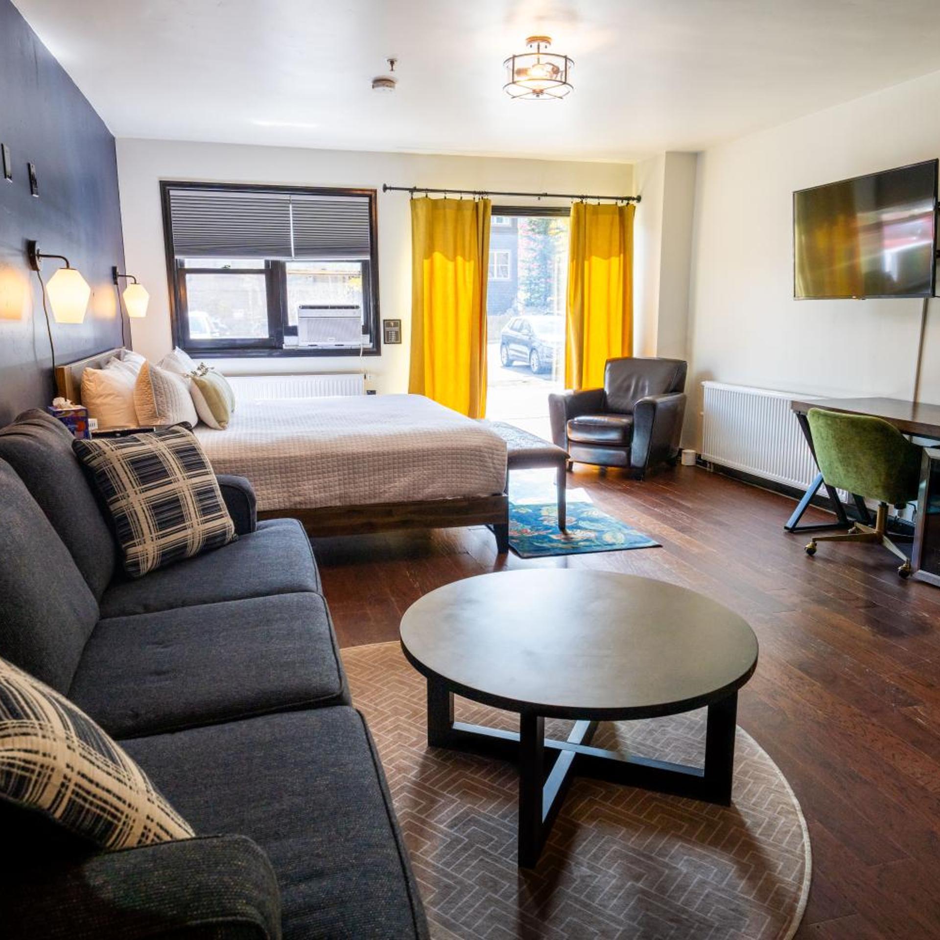 HOTEL FRISCO COLORADO 44/50