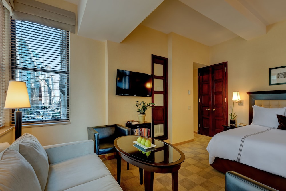 The Library Hotel 25/65