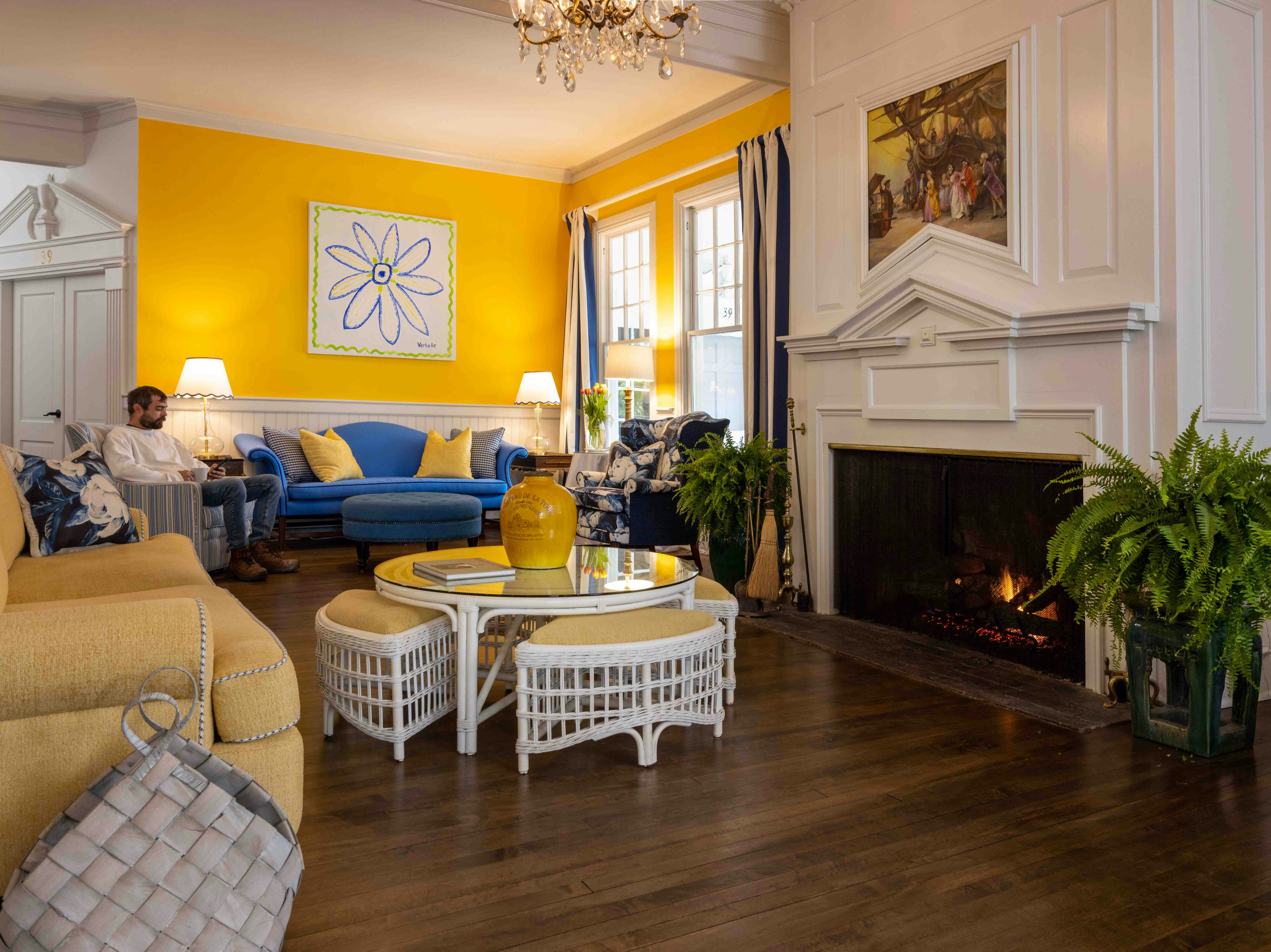 Colonial Inn in Harbor Springs 45/57