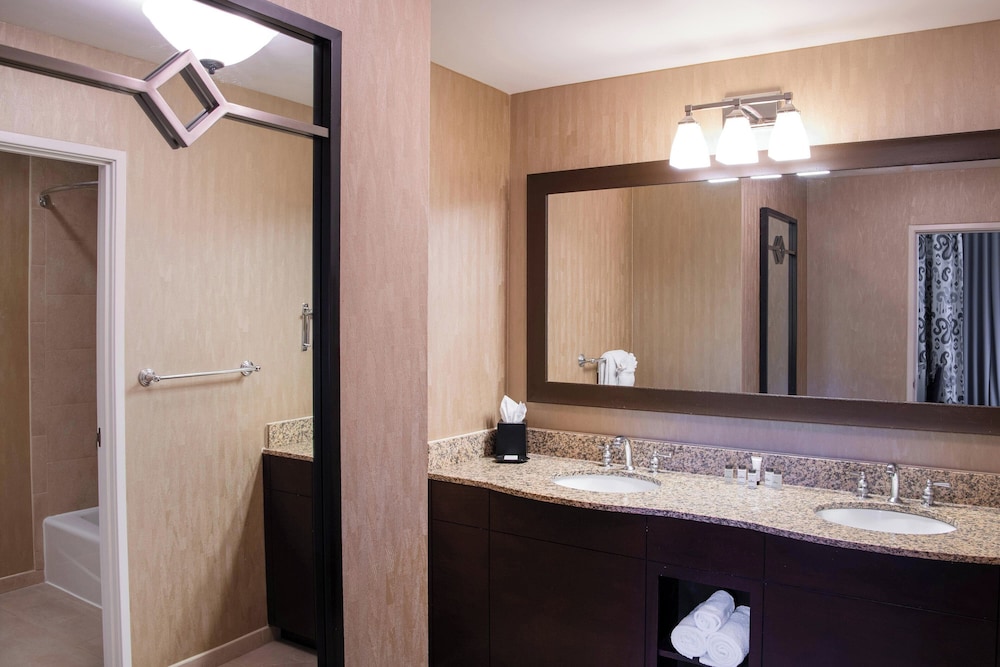 غرفة بسرير كينج لذوي الإعاقة، Sheraton Mission Valley San Diego 4/4