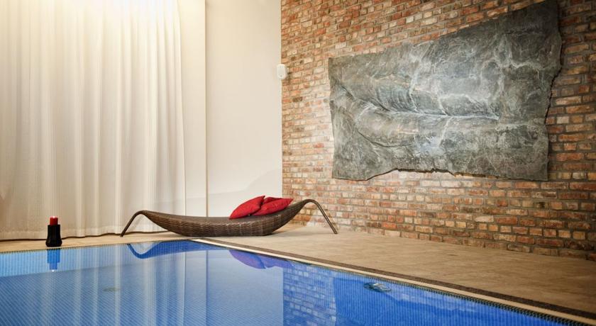 HOTEL REMES SPORT AND SPA 20/32