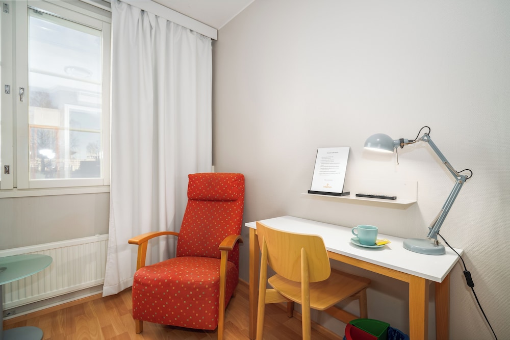 Hotel Jokipuisto 64/74