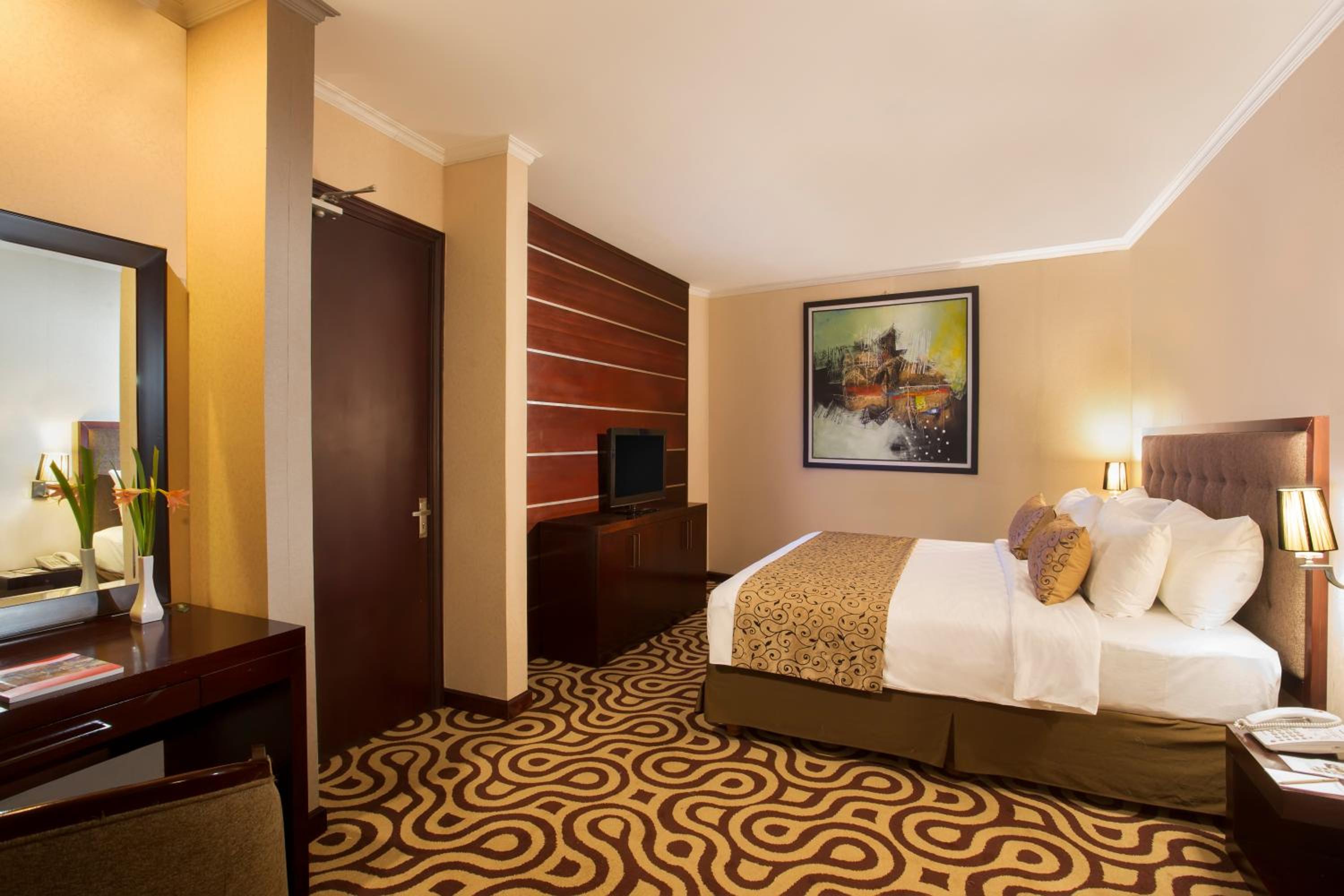 Executive Suite