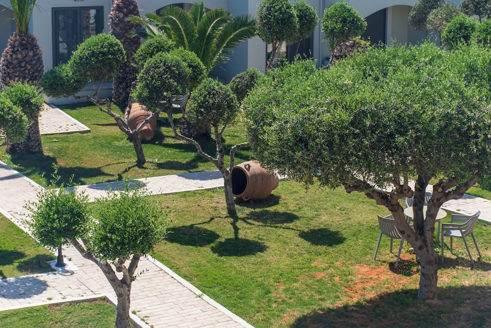 Malena Hotel and Suites - Adults Only by Omilos Hotels 44/50