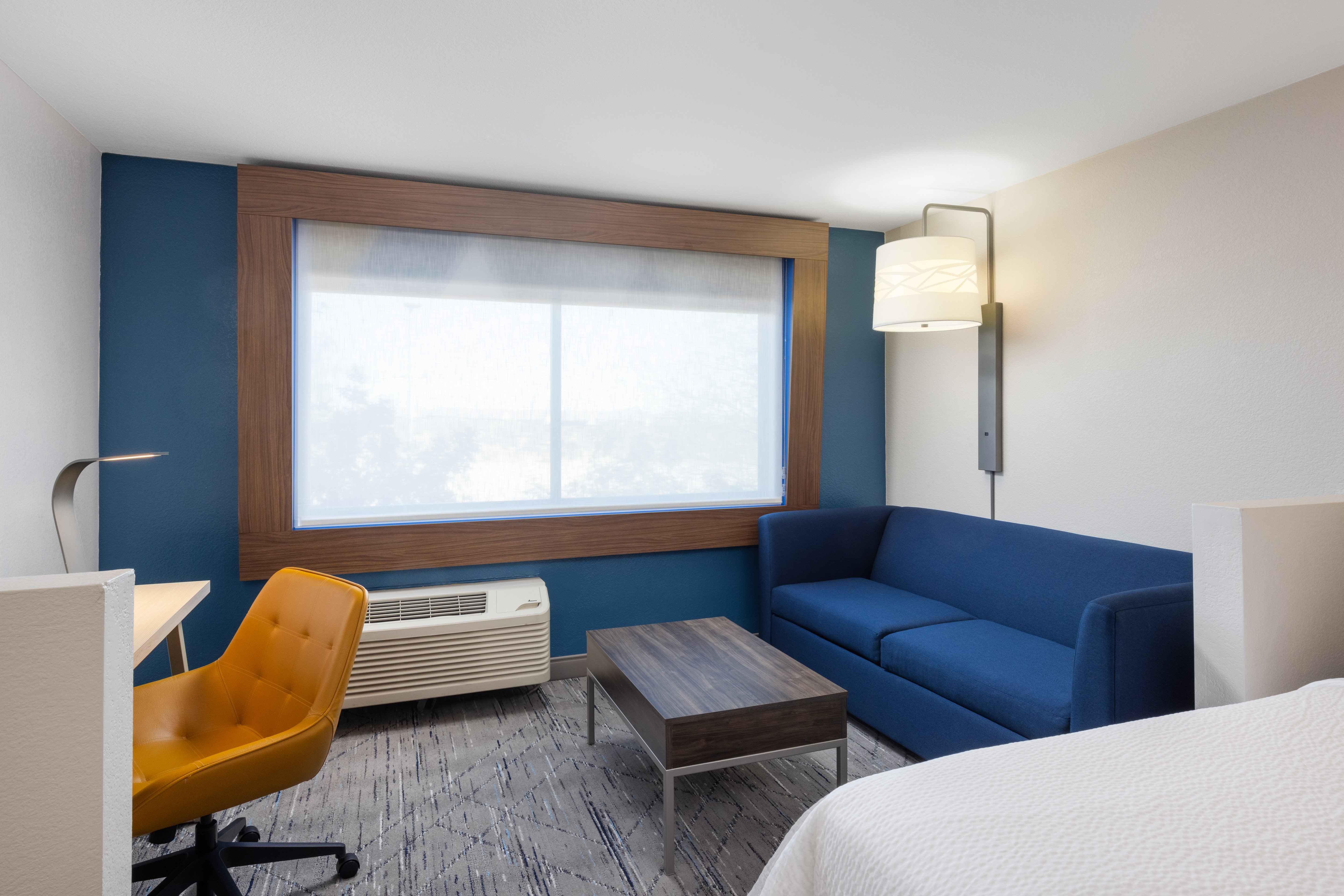 Holiday Inn Express Suites Phoenix West Buckeye 39/59