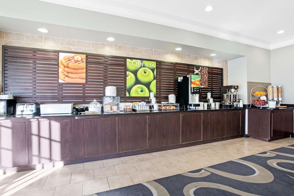 Baymont by Wyndham Fort Stockton 10/52