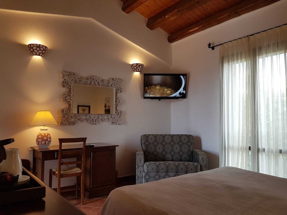 La Corte Del Sole 52/72
