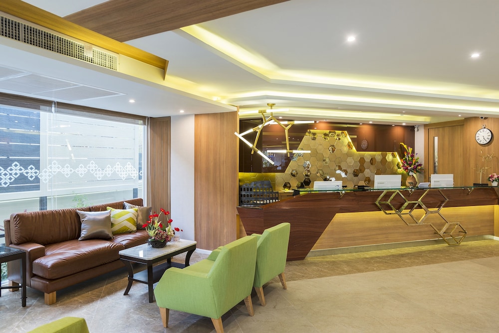 Zircon Hotel 40/53