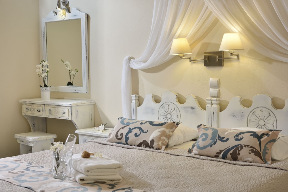 Hotel Erato 32/71