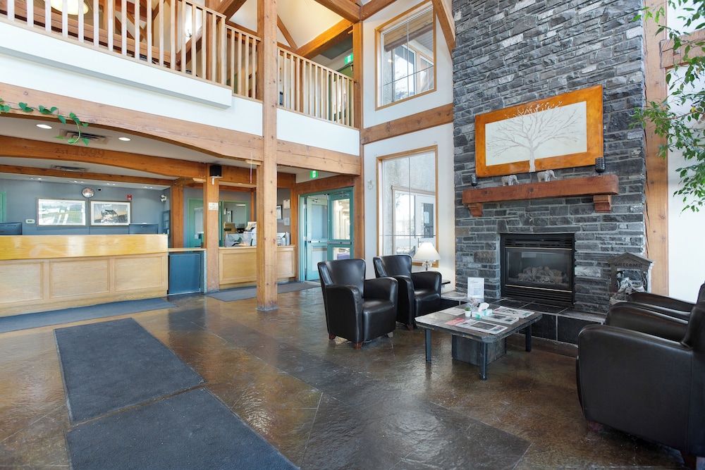 Lakeview Inn & Suites 8/60