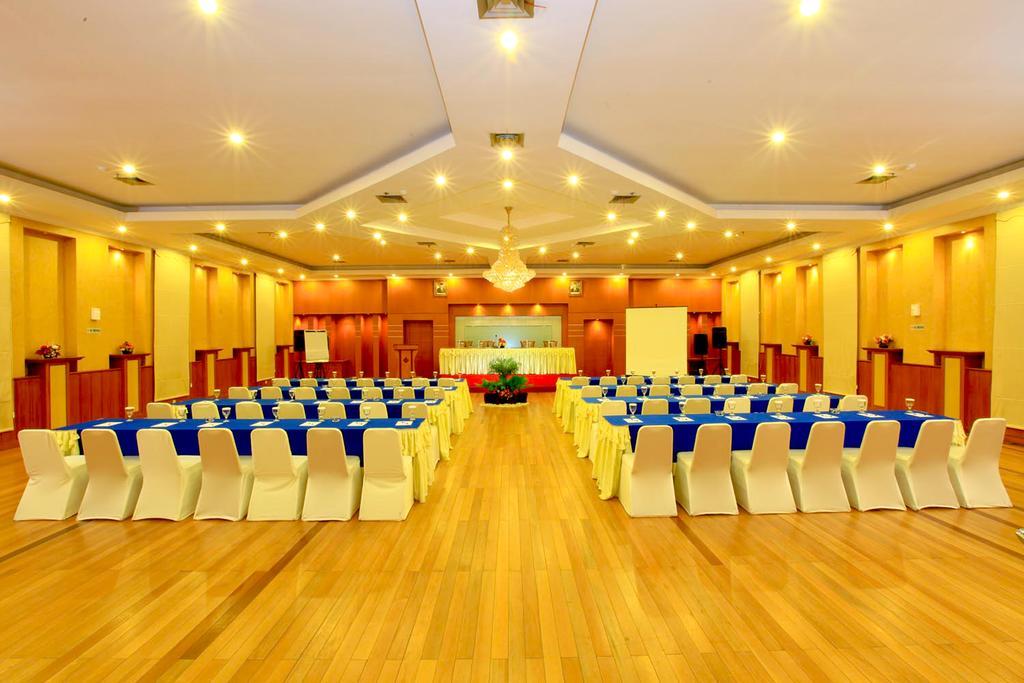 Blue Atlantic International Hotel 16/18