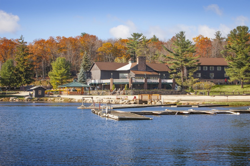 Split Rock Resort 77/79