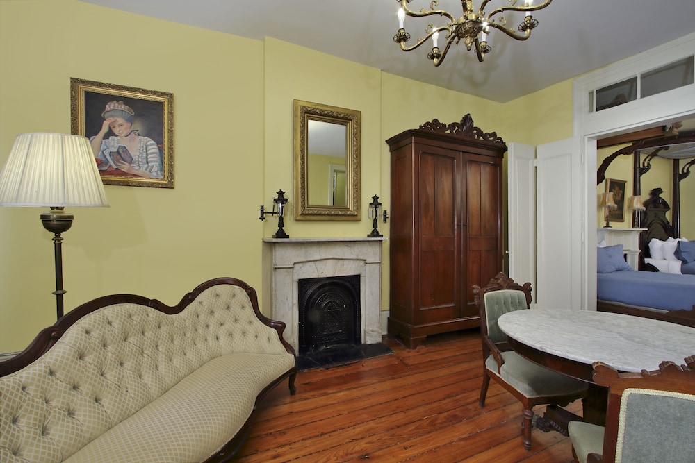 Lamothe House Hotel A French Quarter Guest Houses Property 35/57