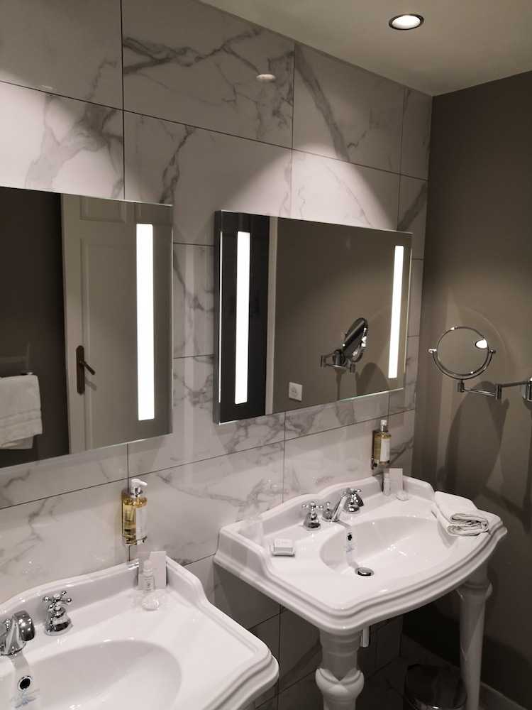 Grand Hotel Bellevue Lille 25/60