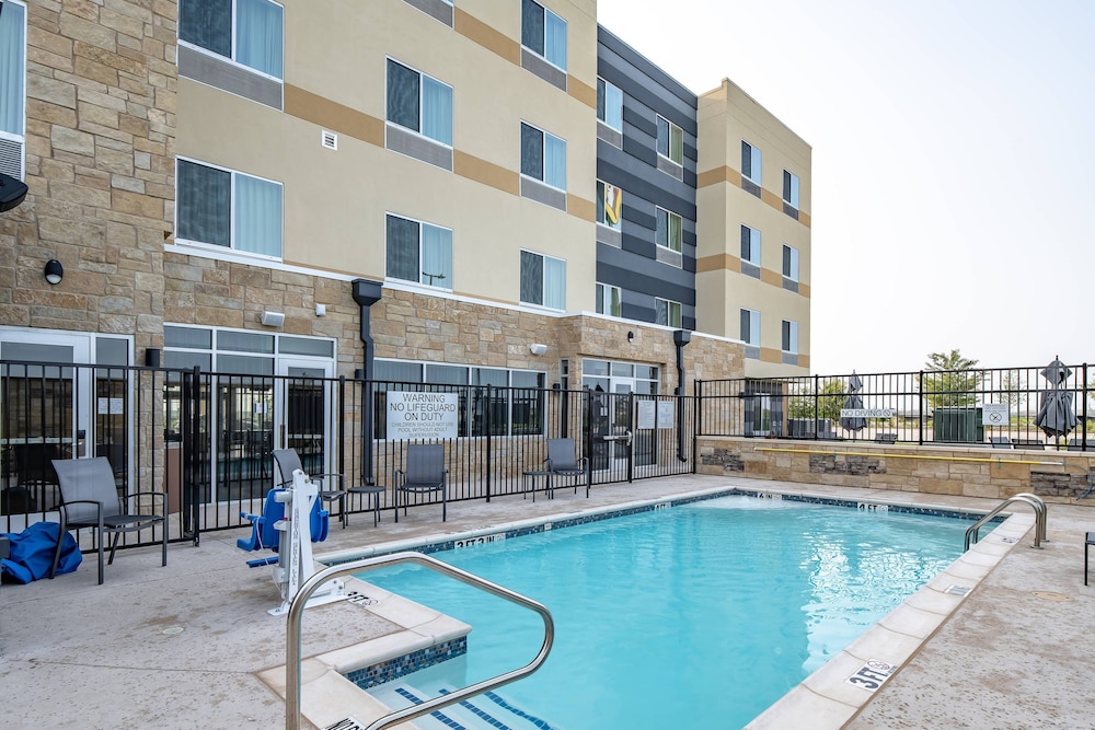 Fairfield Inn & Suites by Marriott Terrell 1/39