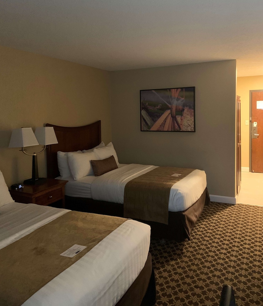 Best Western Plus Wooster Hotel & Conference Center 18/48