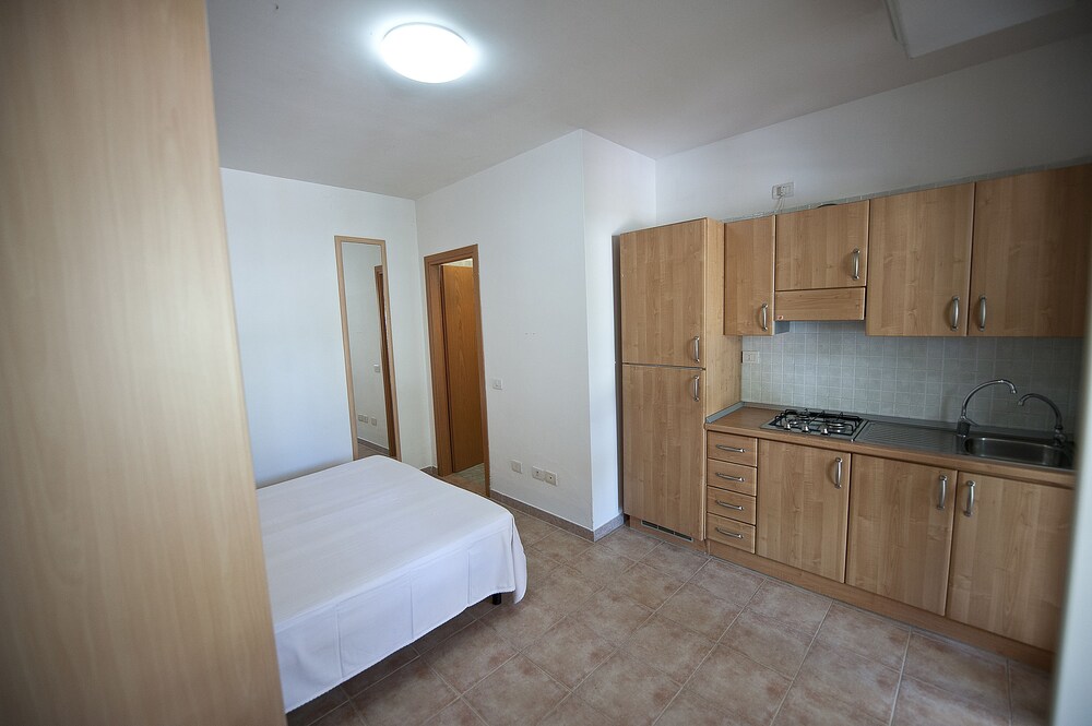 VILLAGGIO LE DIOMEDEE 23/70