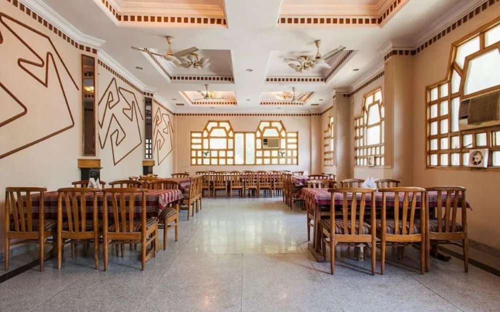 HOTEL SAURAB 5/5