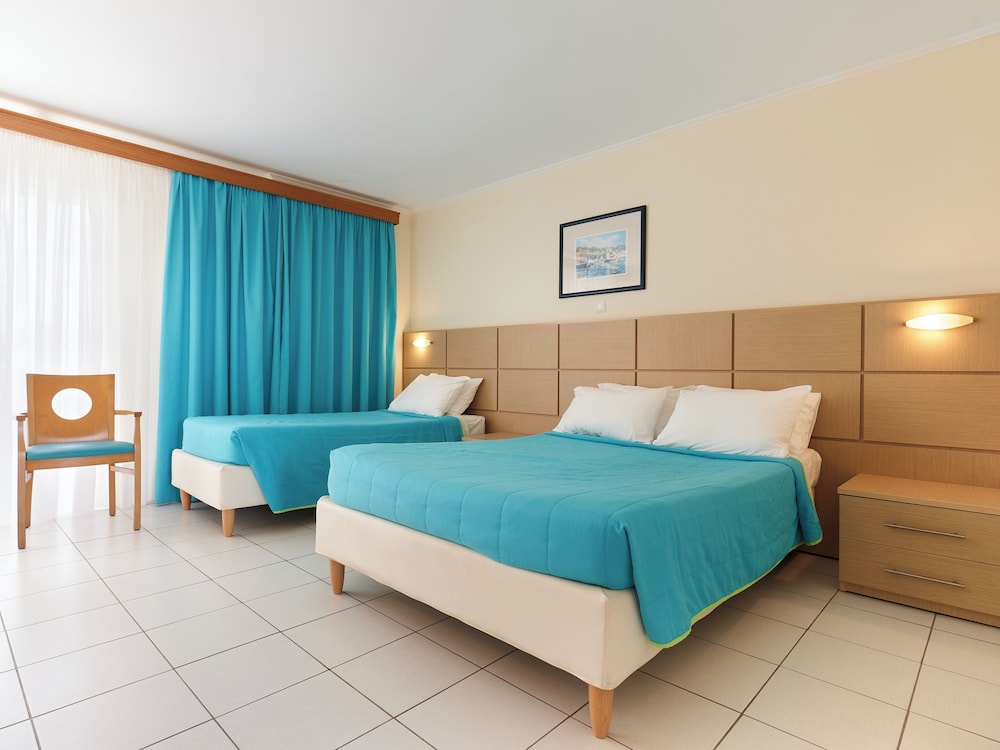 Kinetta Beach Resort Spa 11/56