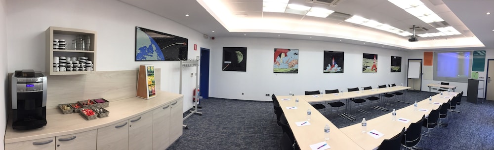 Ibis Styles La Louviere 9/73