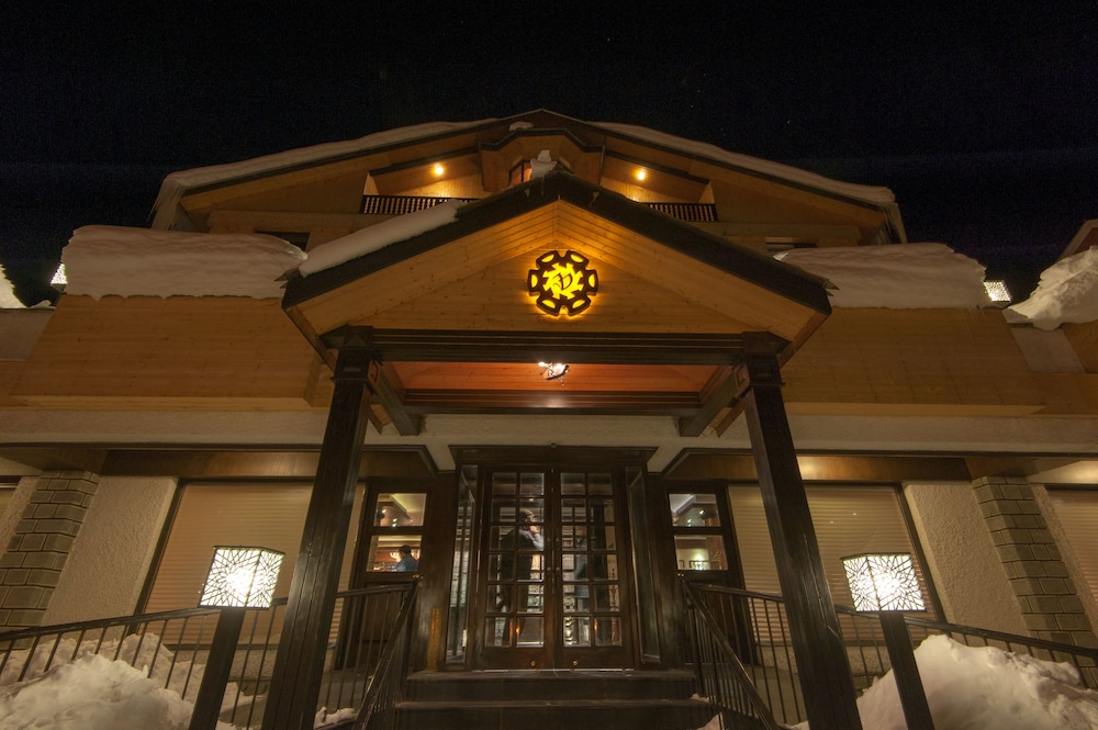 THE VINTAGE GULMARG 3/48