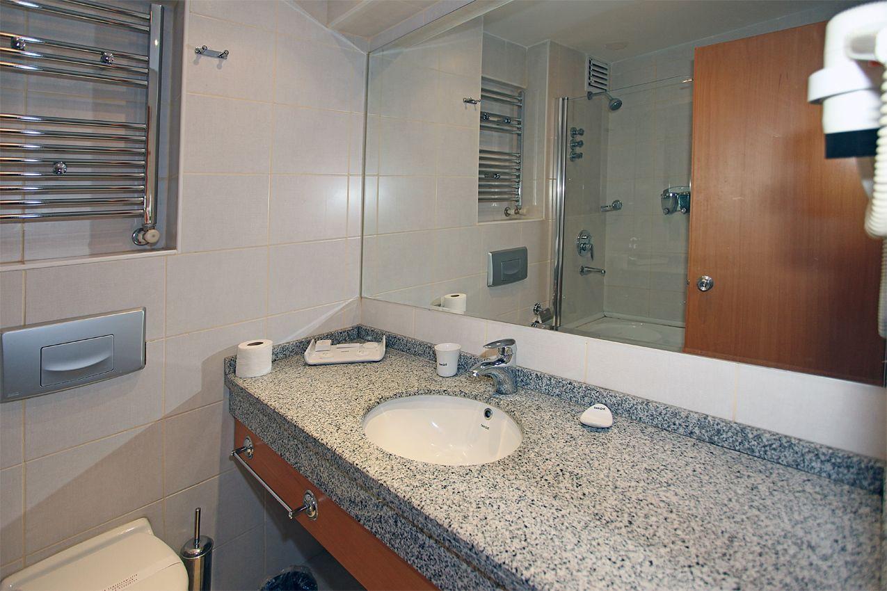 Simisso Hotel 33/34