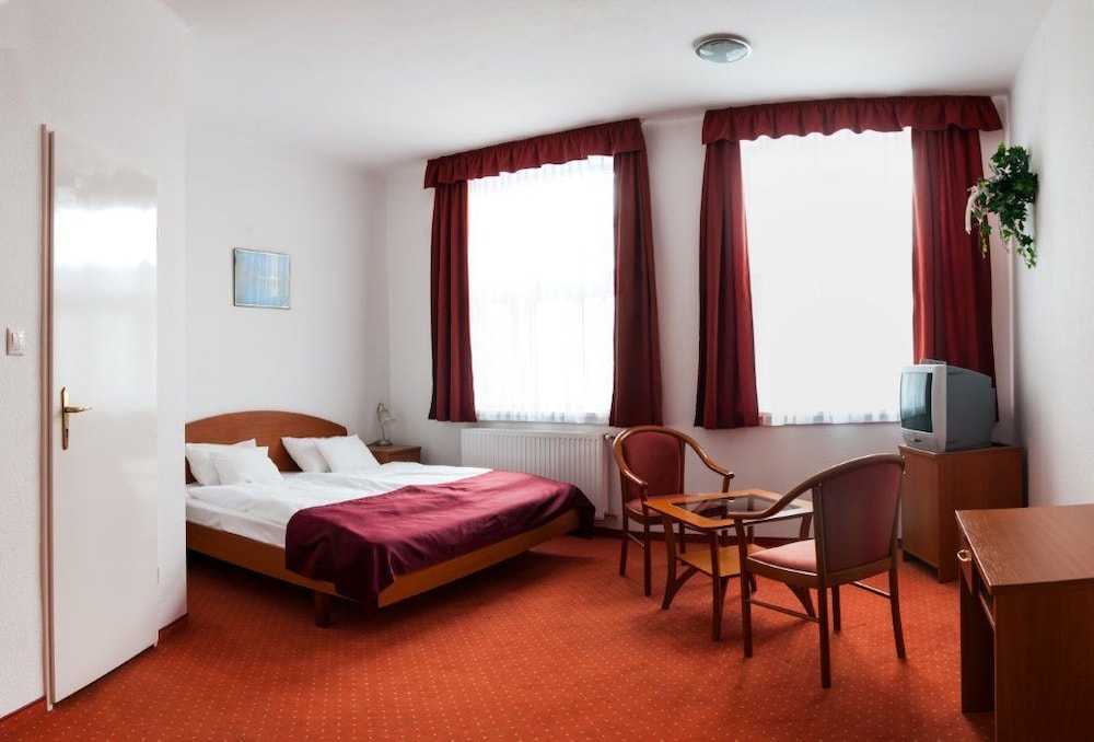 STANDARD, DOUBLE OR TWIN BED