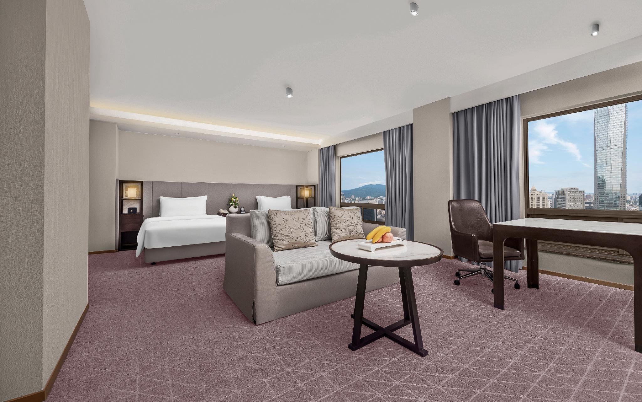 Tower, Executive, Twin Beds