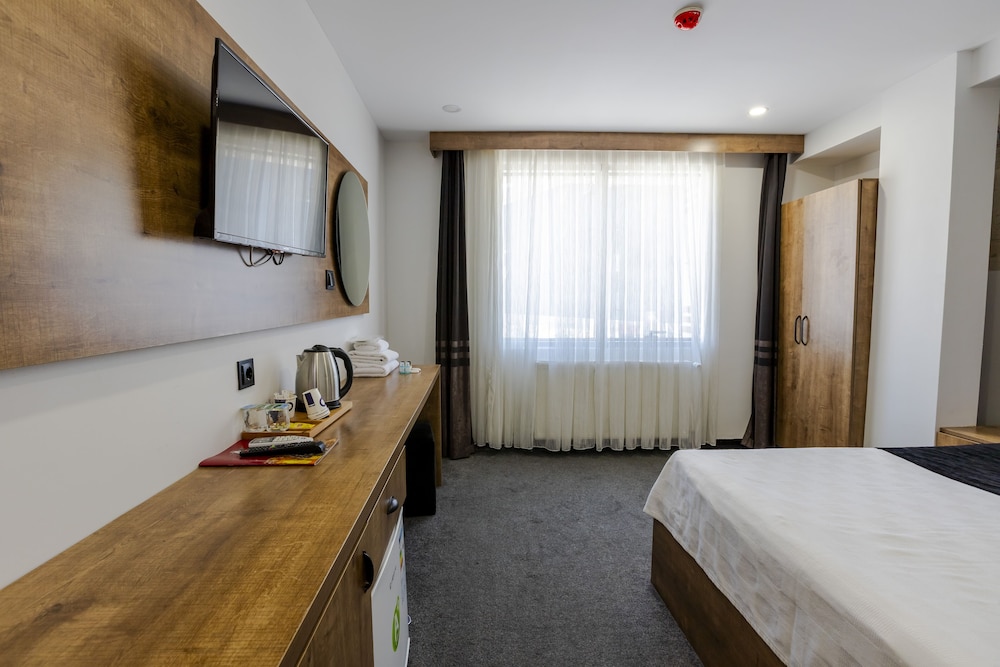 Acar Airport Hotel 23/44