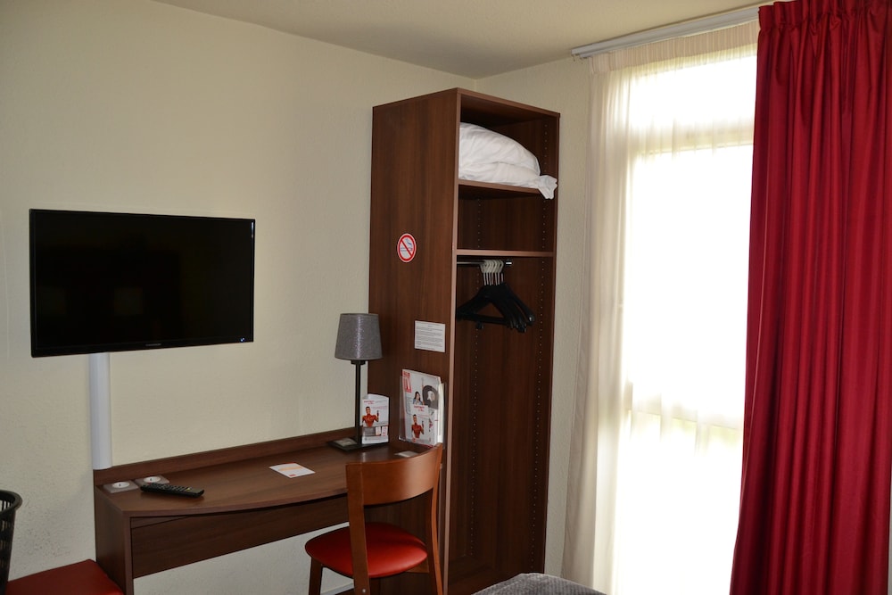 HOTEL ATOLL 23/64