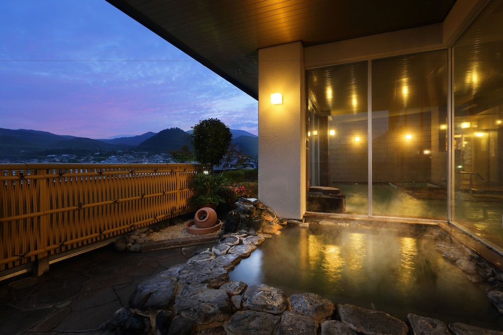 swimming pool spa