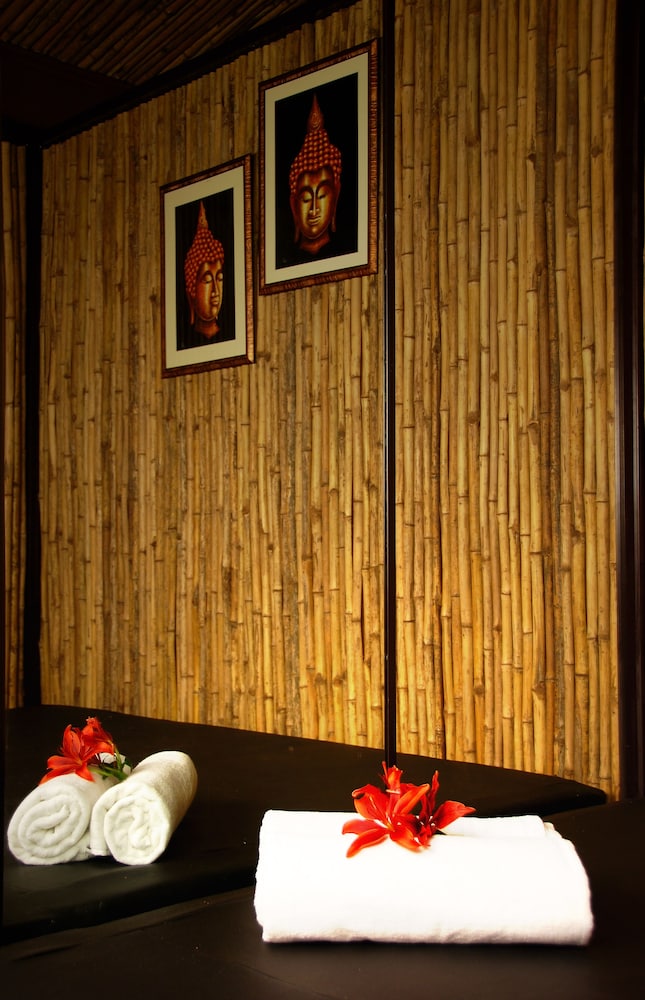 Aalankrita Resort And Convention 28/54