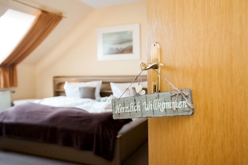 Sonnenhügel Hotel & Ferienwohnungen 11/69