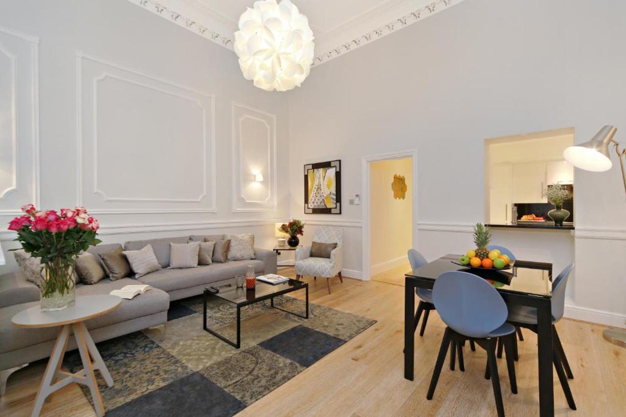 Apartment Queensgate Court 37/37