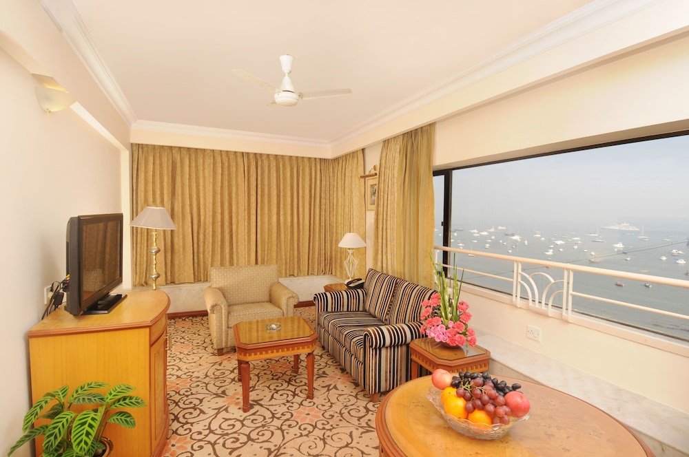Fariyas Hotel Mumbai 27/50