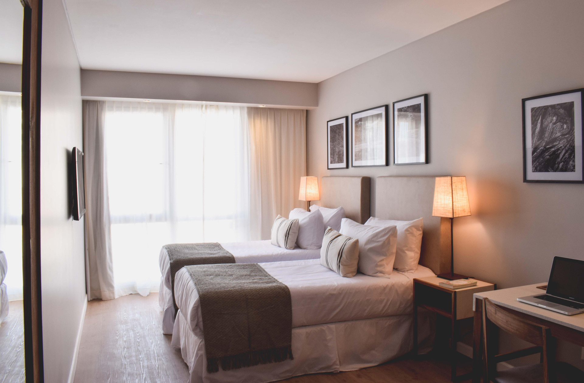 Superior, Double Bed, Street View
