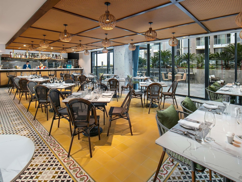 Movenpick Living West Hanoi 101/112