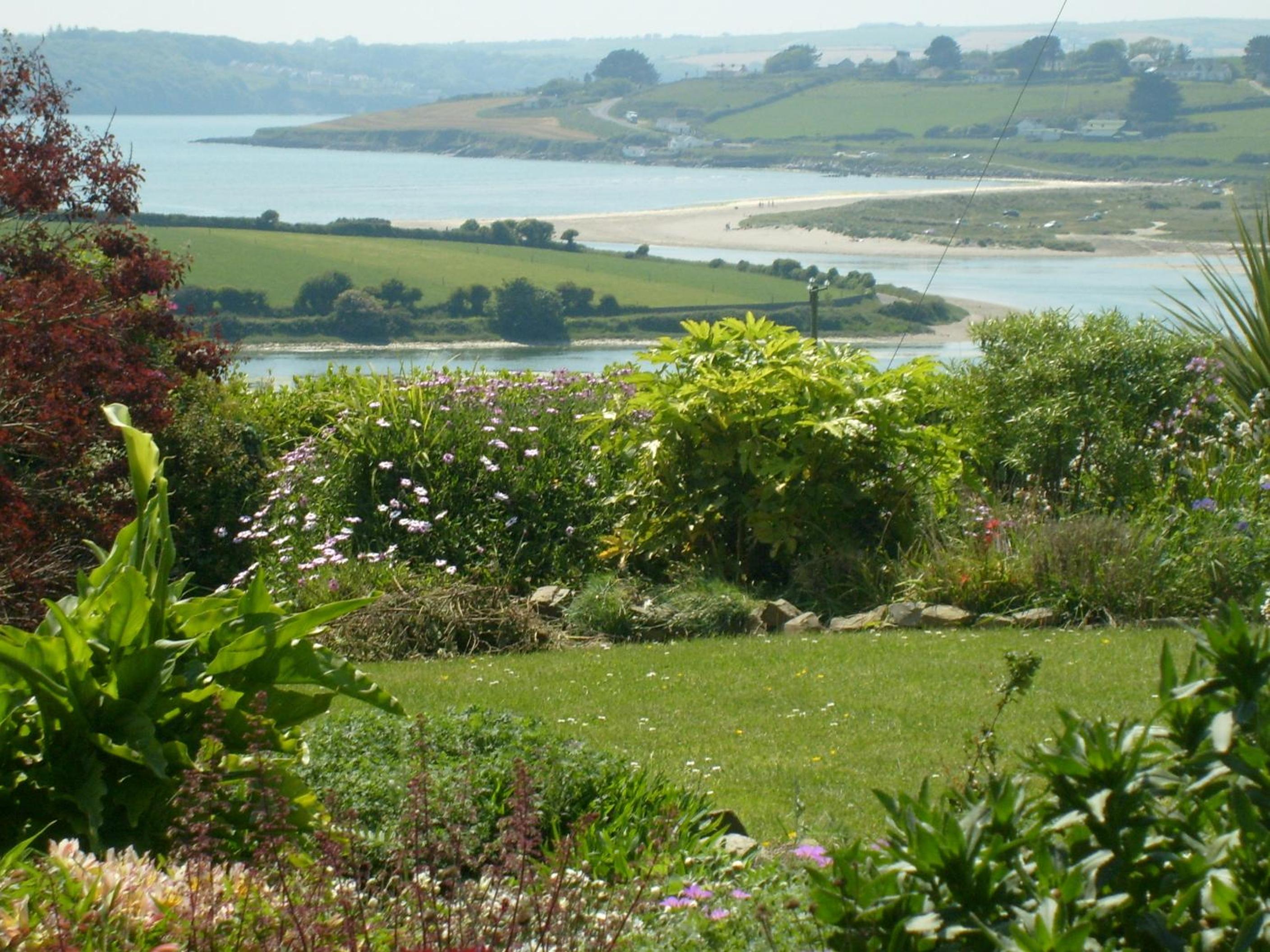 Seafield Farmhouse 21/25