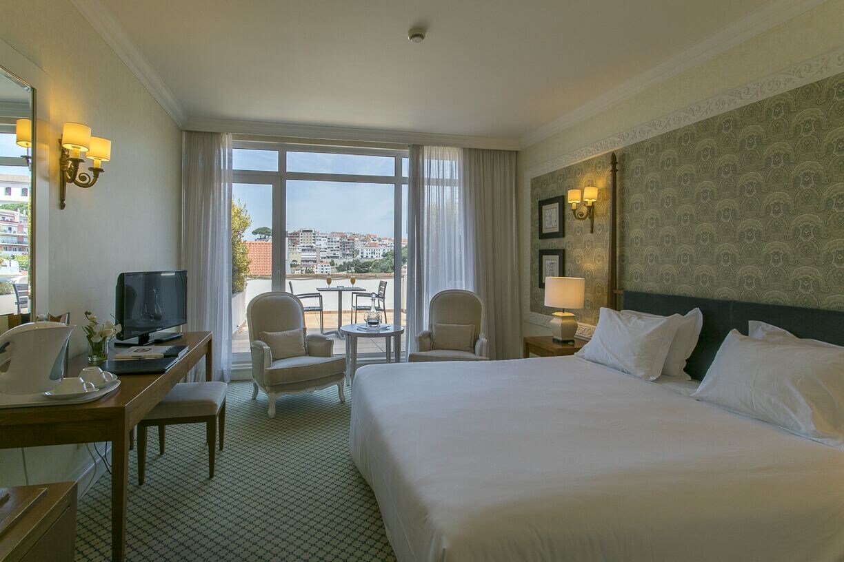 Superior, Queen Bed, Balcony