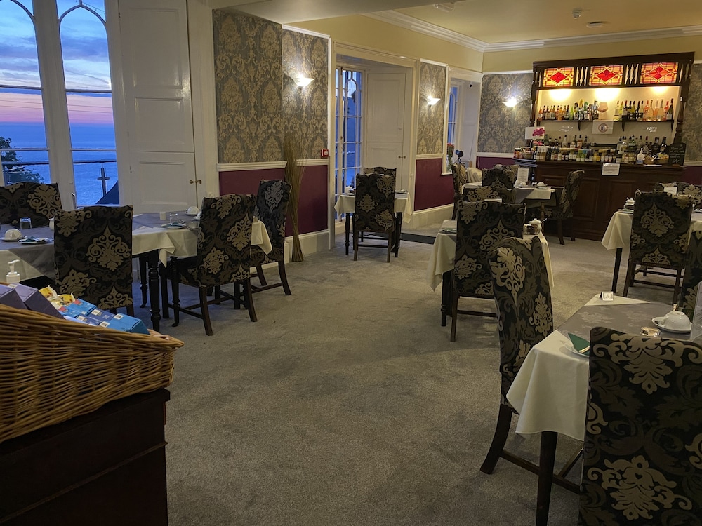 The North Cliff Hotel 35/50