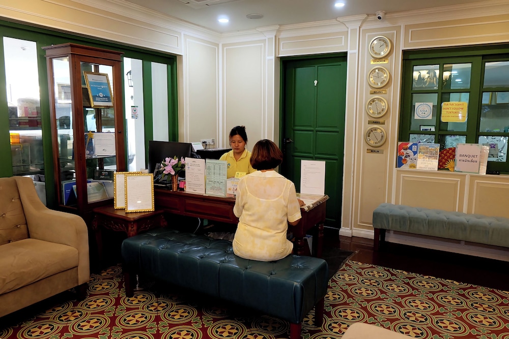 Siri Heritage Bangkok Hotel 55/71