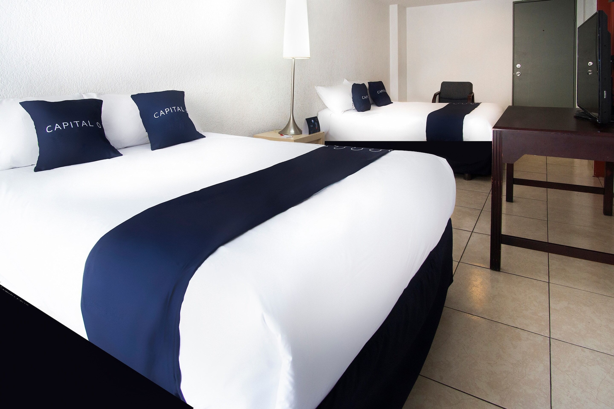 Grand, 4 Double Beds, Courtyard View, Hotel Costa Ensenada 4/8