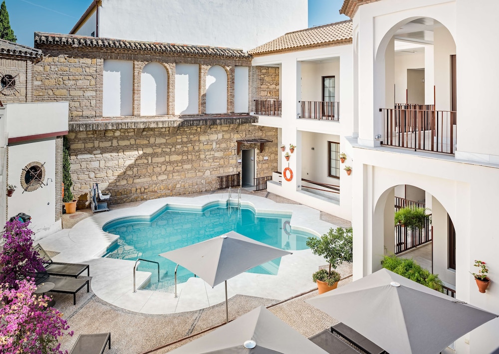 NH Collection Palacio de Cordoba 42/47