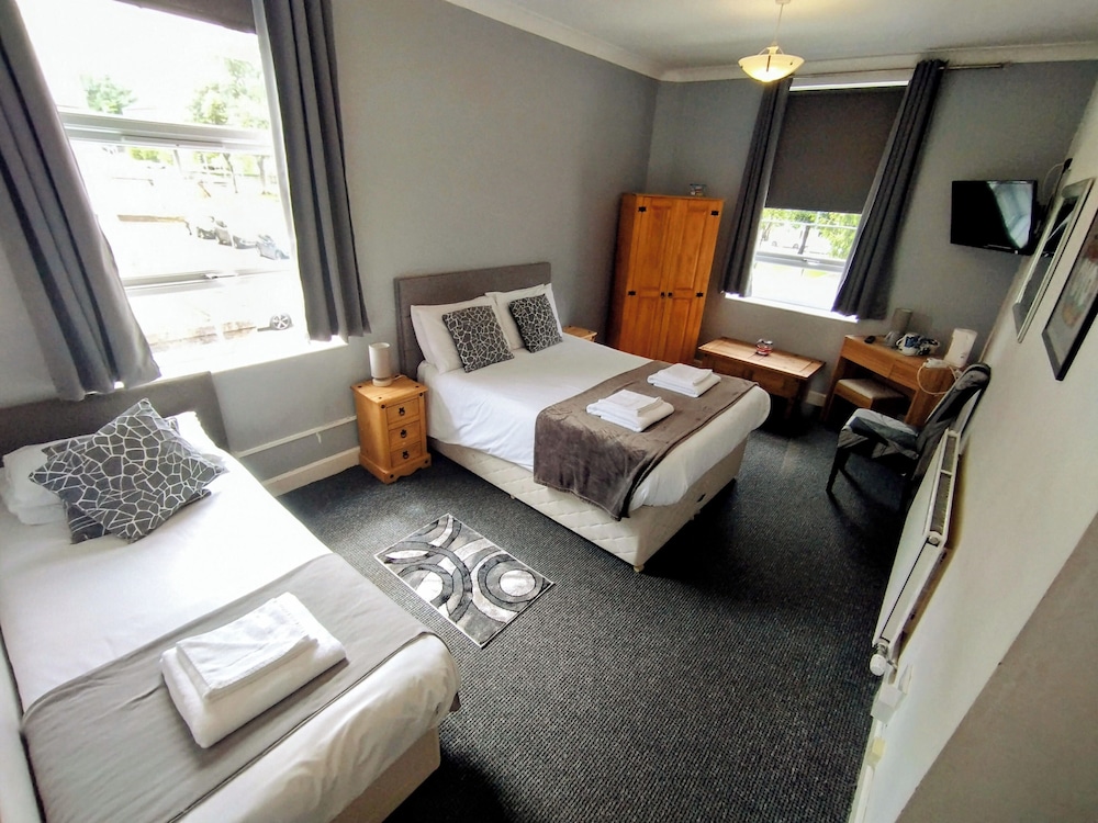 Oyo Gin House Hotel 3/50