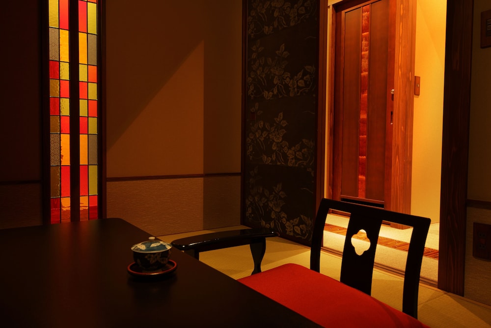 Yaeikan 51/63